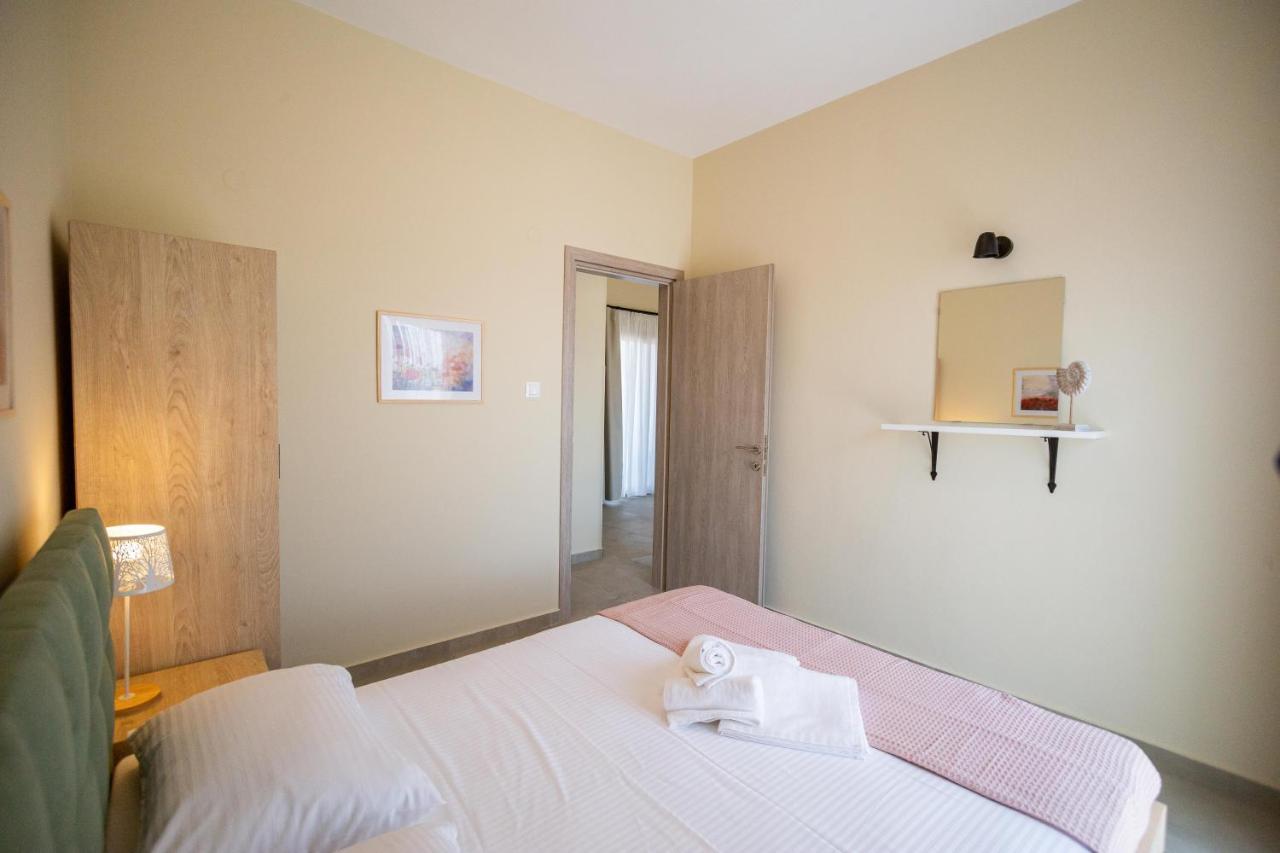 Varkes Suites 1 Nea Poteidaia Luaran gambar
