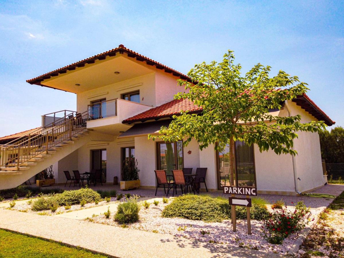 Varkes Suites 1 Nea Poteidaia Luaran gambar